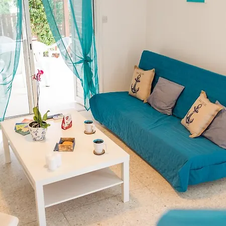 Semi-detached Beach House Meneou