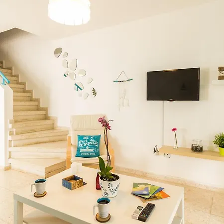 別荘 Semi-detached Beach House Meneou